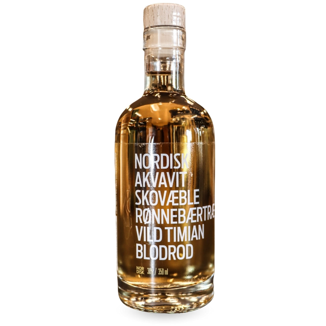 Nordisk Akvavit m. Skovæble, Rønnebær, Vild Timian og Blodrod - Gourmet-Butikken