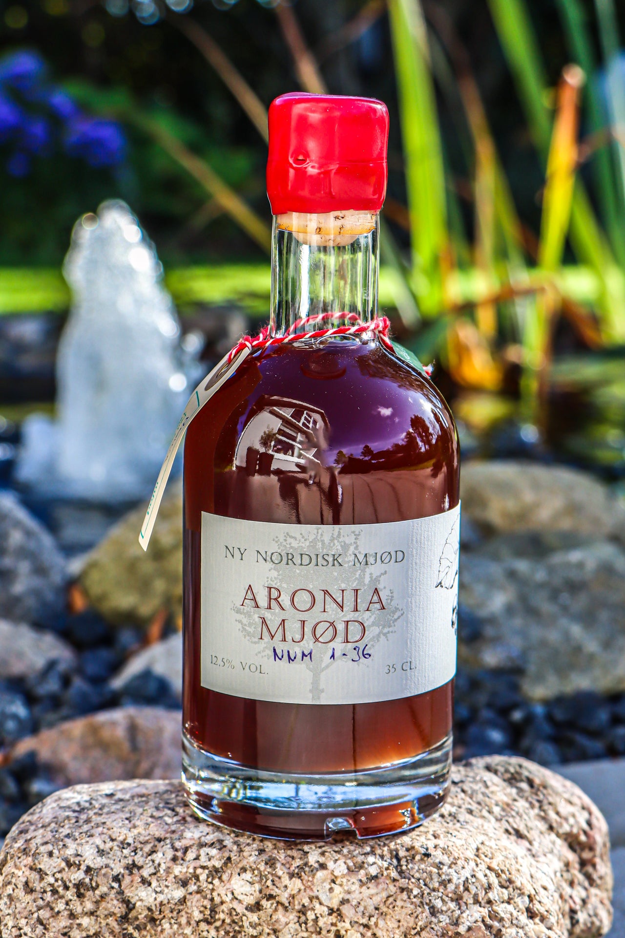 ARONIA MJØD 35 CL. - Gourmet-Butikken